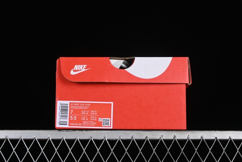 Nike V2K Runtekk 3XL Retro Low-Top Running Shoes with Shock Absorption and Anti-Slip Design - FD0736-001