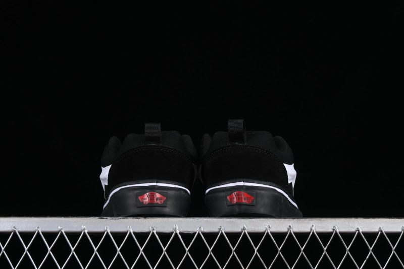 Vans Classics Knu Skool Retro Skate Shoes with Thickened Tongue and Oversized Toe - VN0009QCB9P