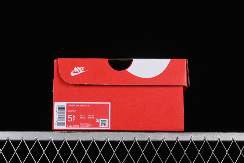 Nike Dunk Low SB Casual Skate Shoes with Smoked Rose Design - FD1232-001
