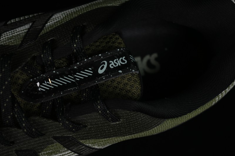 Asics Gel-Quantum 180 VIII Retro Breathable Casual Shoes with Cushioning for Men - 1201A631-300