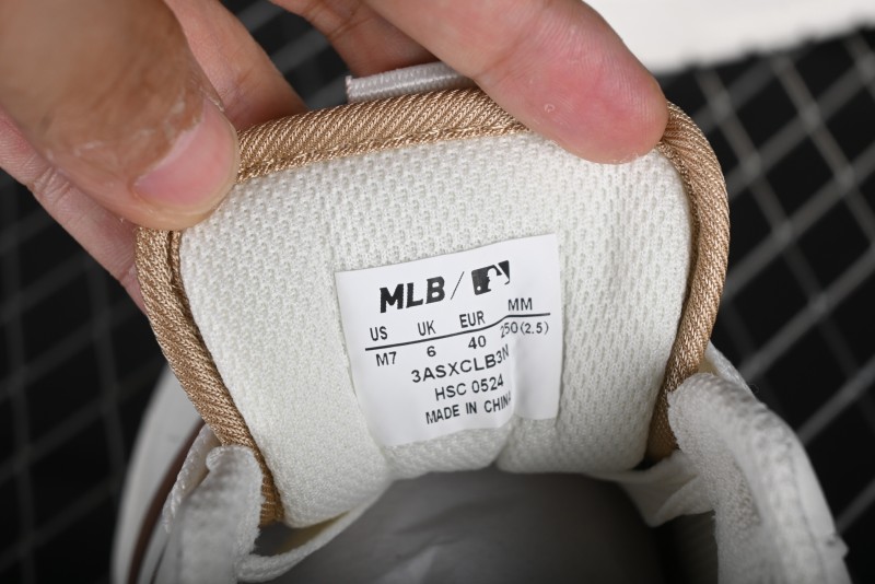 New York Yankees MLB Chunky Liner Basic Height Increasing Casual Sneakers - 3ASXCLB3N50BRS