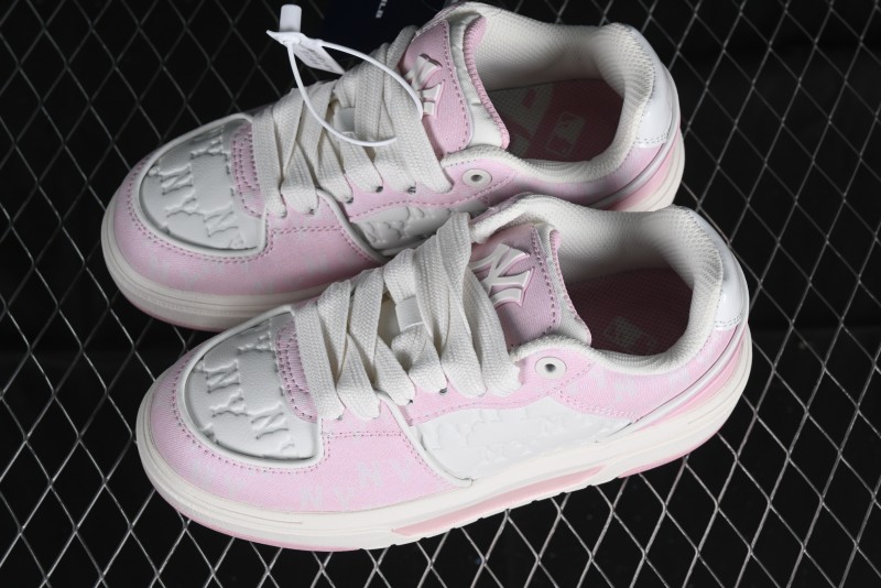 New York Yankees MLB Chunky Liner Classic Monogram Lightweight Platform Sneakers with 6cm Height Increase - 3ASXCMN4N50PKS