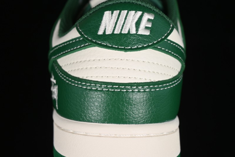 Nike SB Dunk Low Stussy Collaboration - Dark Green Anniversary Custom Low-Top Casual Skate Shoes - BB9898-005