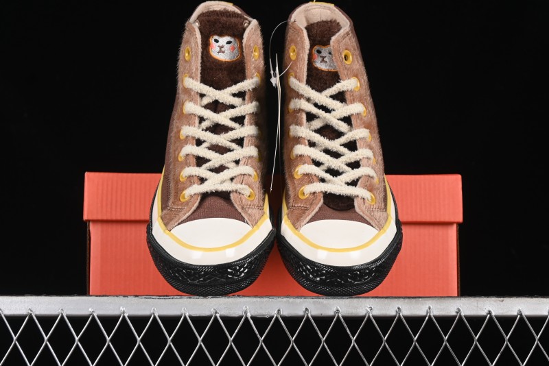 Converse Zoo Happy Pets Series High-Top Fleece-Lined Casual Sneakers with Animal-Themed Design - A12767C