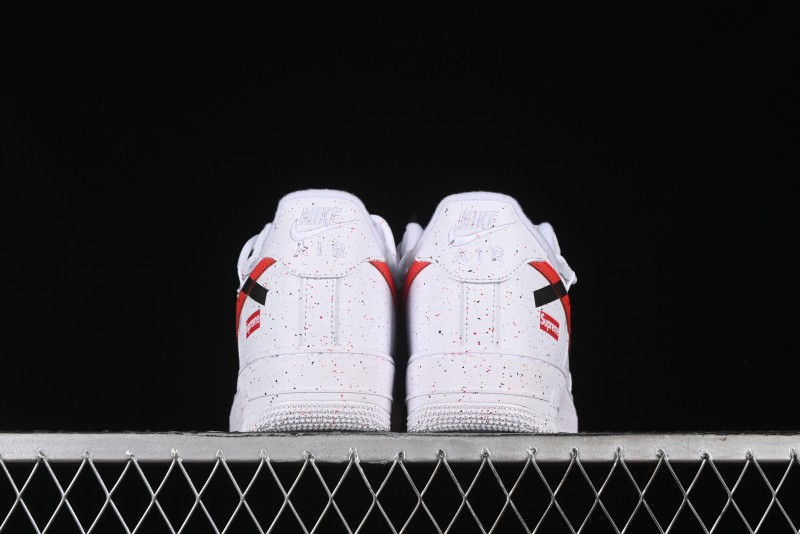 Supreme x Nike Air Force 1 '07 Low Casual Sneakers with Broken Swoosh and Anime-Inspired Spray Paint Design - CU9225-101