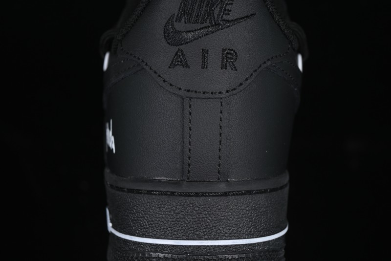 Nike Air Force 1 '07 Low Panda Smiley Low-Top Casual Sneakers - CV9879-542