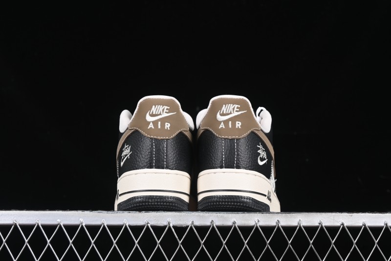 Nike Air Force 1 '07 Low Stussy Collaboration Black Leather & Gum Sole Low-Top Casual Sneakers - CH6336-519