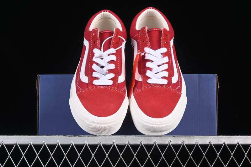 Vans Premium Old Skool 36 Retro Skate Shoes with Full-Grain Leather and Cushioned Insole - VN000D569IJ