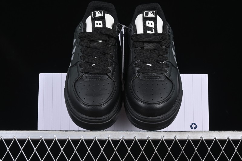 New York Yankees MLB Chunky Liner Custom Platform Casual Sneakers - 3ASXCA12N50WHS