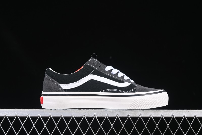 Vans Premium Old Skool 36 Retro Skate Shoes with Cushioned Insole - VN000D56239