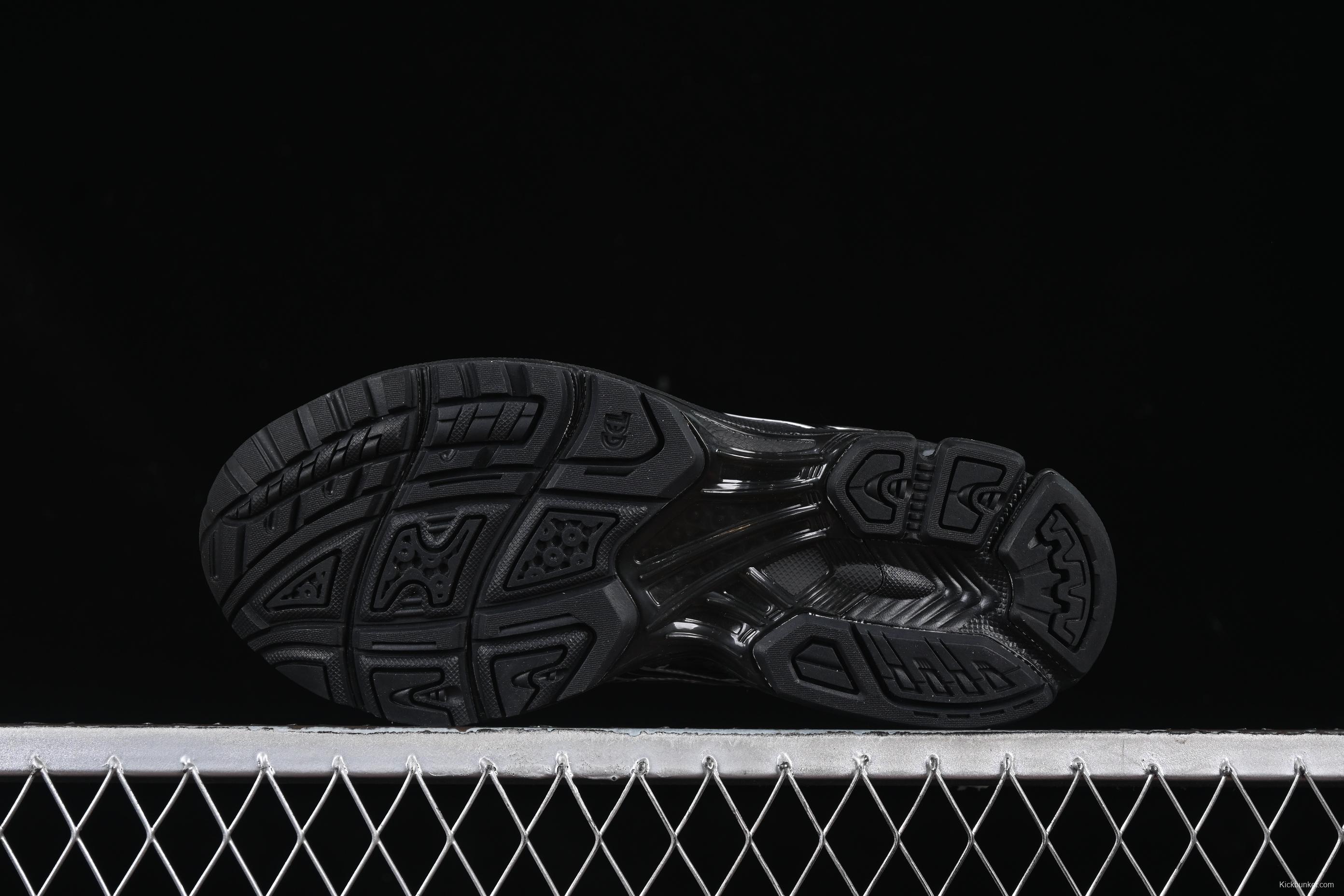 Asics Gel-Kinsei OG Black/White Running Shoes