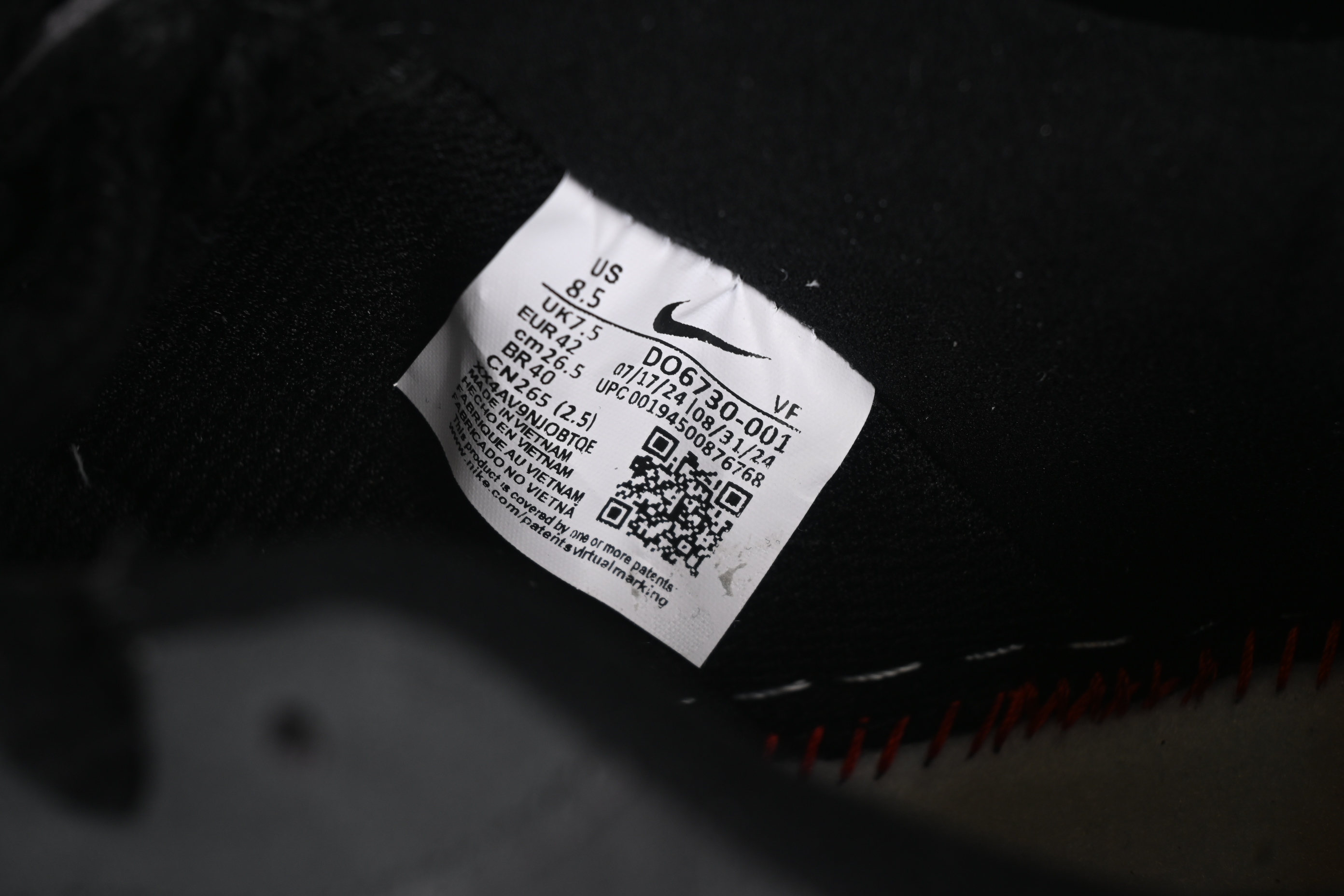 Nike Air Force 1'07 Low "Black Pink" Limited Edition Sneakers with Heart Design - DO6730-010
