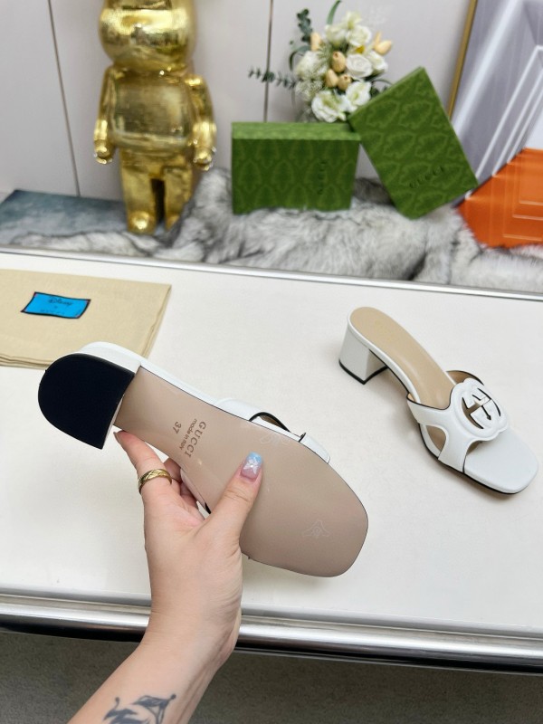 2025 Gucci White Leather Slippers MJ00190