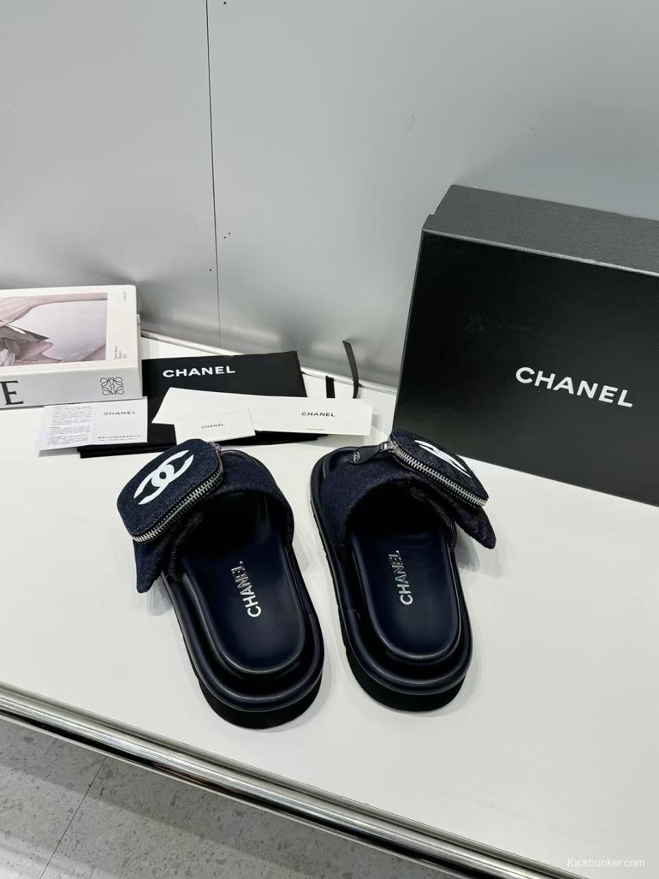 2025 Slippers Chanel Black Fabric Slippers