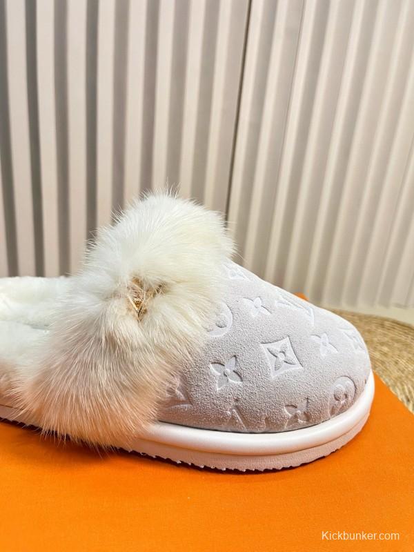 2024 Slippers Louis Vuitton White Fur Slippers MJ00340
