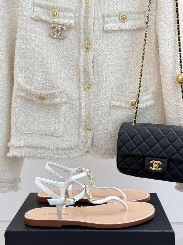 2025 Women Chanel White Leather Sandals KFY00290