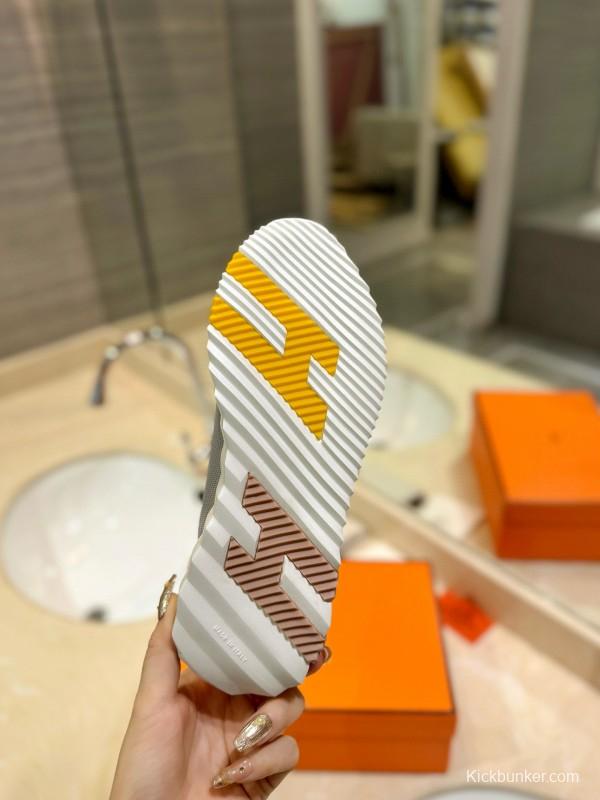 2024 Unisex Hermès Gray Beige Silk Suede Sneakers MJ00320