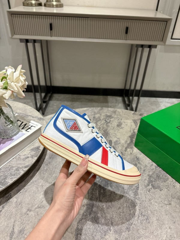 2025 Unisex Bottega Veneta White Blue Red Canvas Lambskin Sneakers Hand Painted Red Line KFY00260