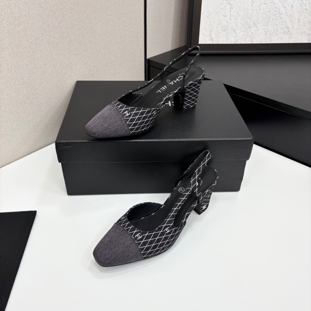 2025 Women Chanel Black White Fabric Slingback Heel LY00240