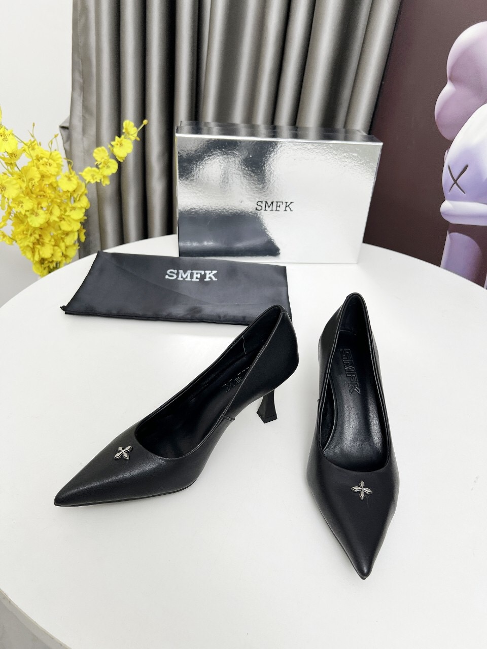 2025 Women SMFK Black Leather Heels LY