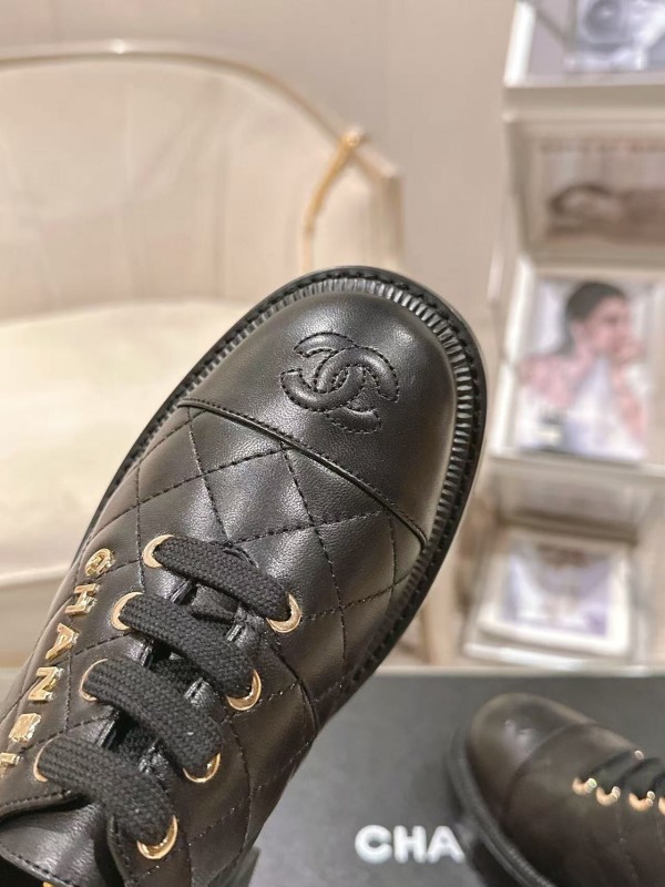 2025 Women Chanel Black Leather Oxford Lace-up B2599