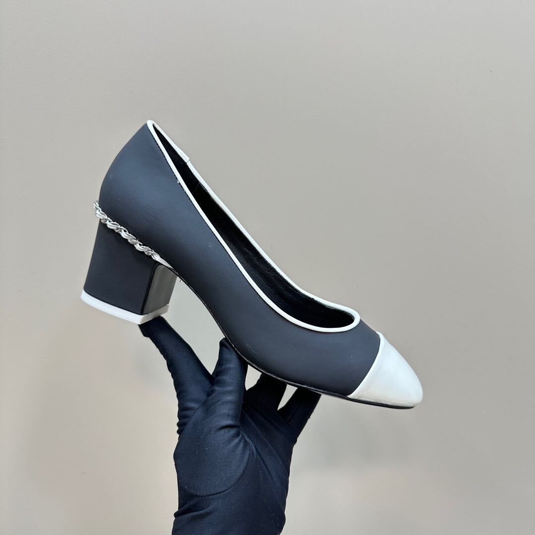 2025 Women Chanel Black White Leather Mary Jane Chain Heel KFY00290
