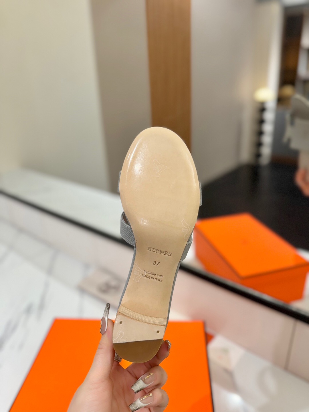 2025 Women Hermès Grey Leather Heeled Slippers