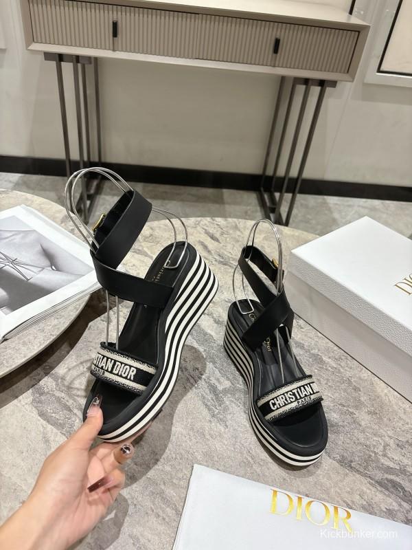 2025 Women Dior Black Leather Sandals Christian Dior Logo KFY00280
