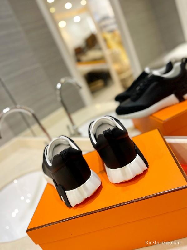 2024 Unisex Hermès Black White Leather Rainproof Fabric Casual Sneakers MJ00320