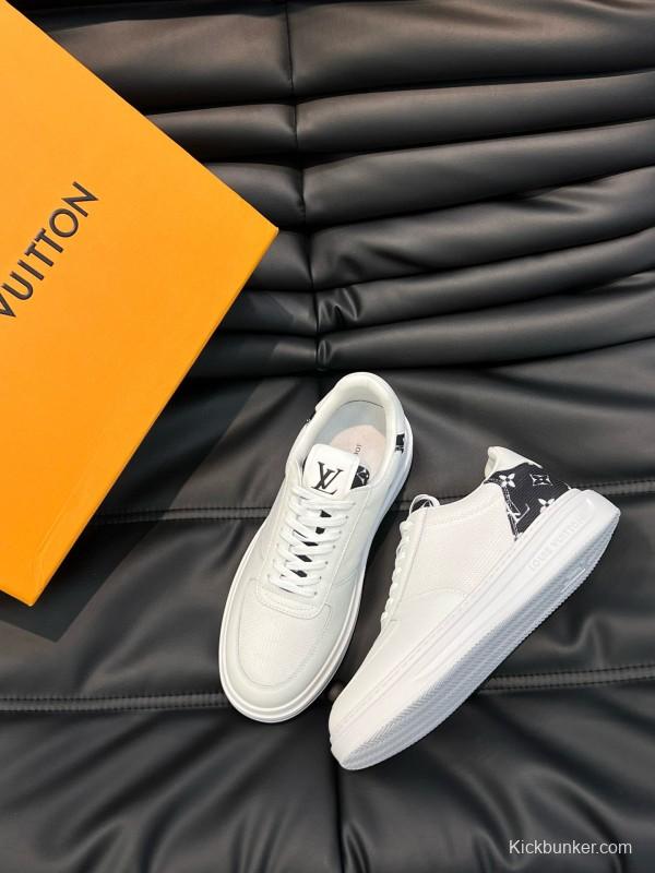 2024 Men Louis Vuitton White Leather Mesh Sneakers MJ00400