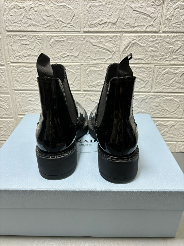 2024 Women Prada Black Patent Leather Ankle Boots MJ00360