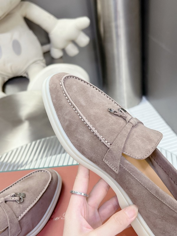 2024 Unisex LP Beige Suede Loafers MJ00270