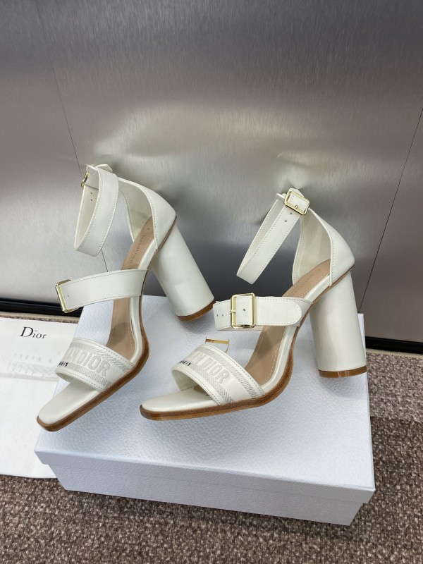 2025 Women Dior White Leather Sandals Embroidery KFY00310