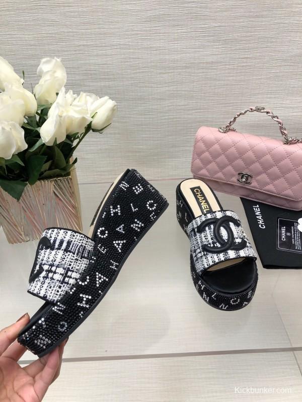 2025 Women Chanel Black White Tweed Platform Sandals LY00320