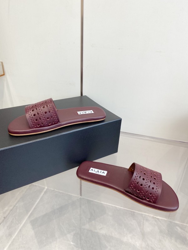 2025 Slippers Alaia Burgundy Leather Slippers KFY00280