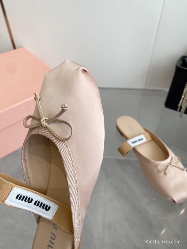 2025 Women Miu Miu Beige Satin Slippers KFY00280