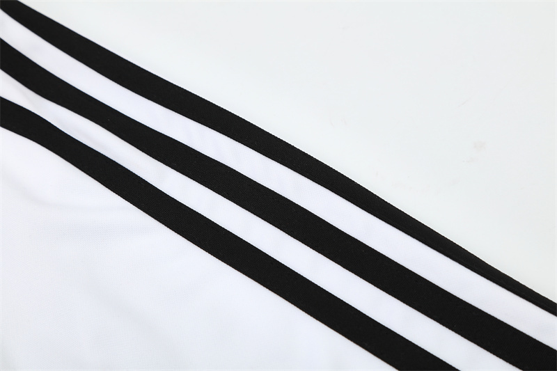 Retro 08/09 Real Madrid White Half Zipper Jacket