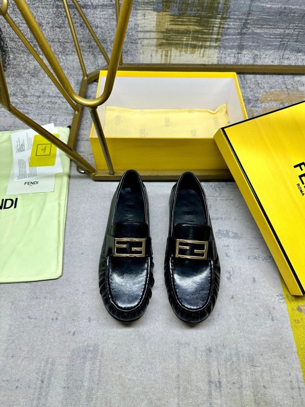 FENDI 2025/ss Loafers with FF Buckle and Soft Leather - LY00260