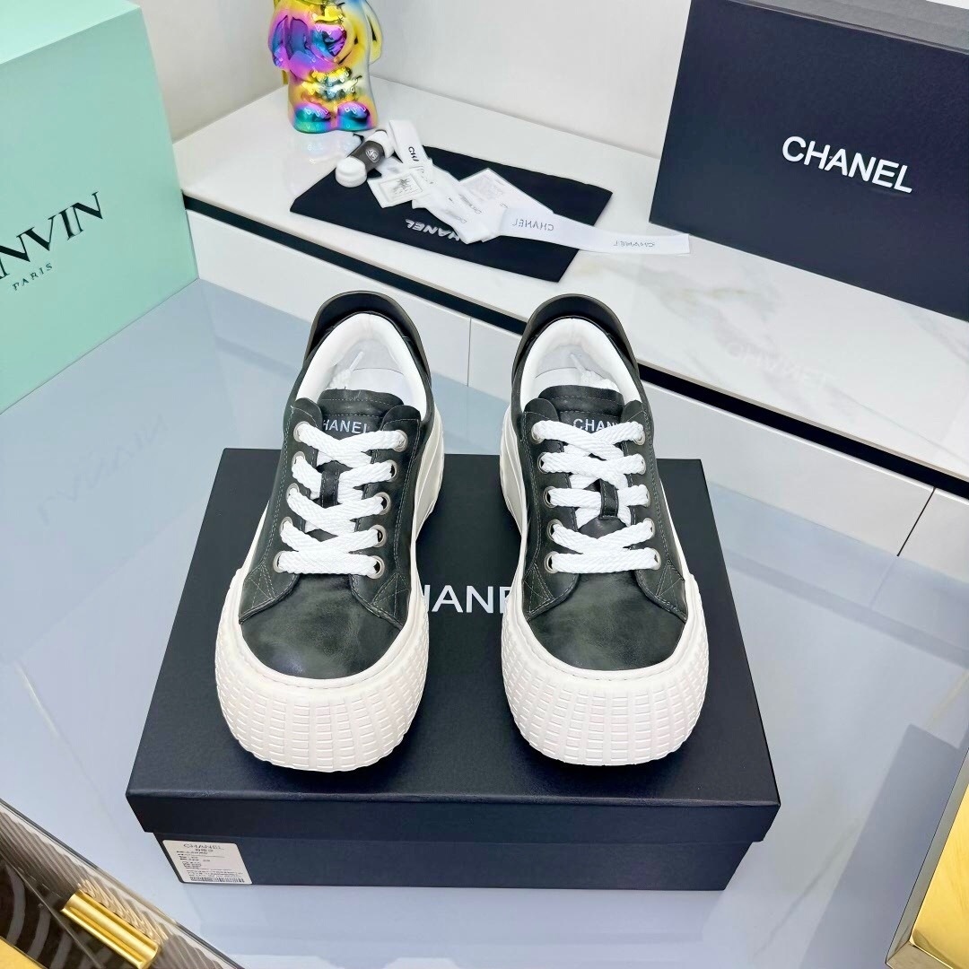 Chanel 2025 SS Panda Loafers Casual Sports Shoes - LY00330