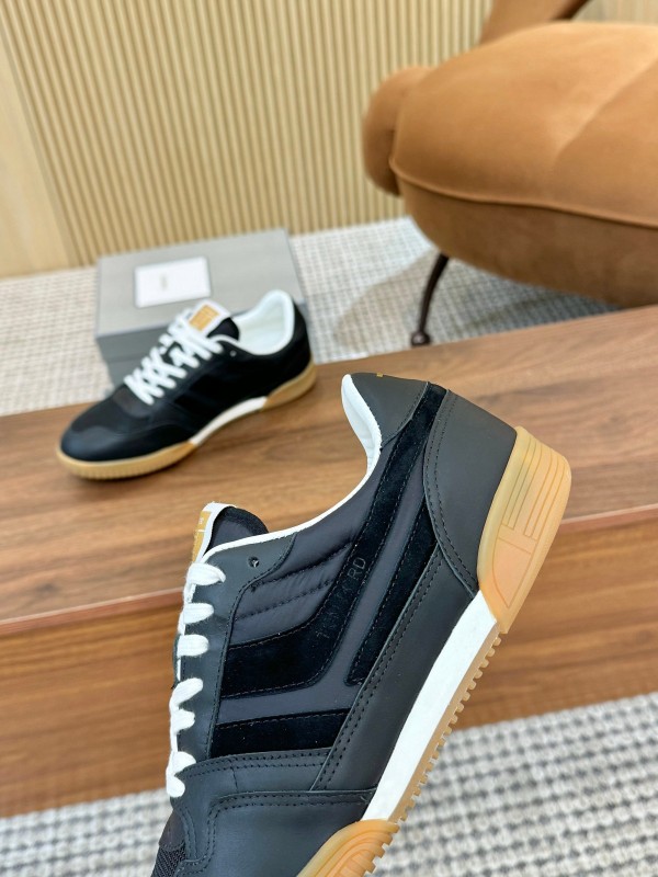 TOM FORD 2025 SS Casual Shoes with Classic Color Blocking and Imported Leather Insole - AS00350