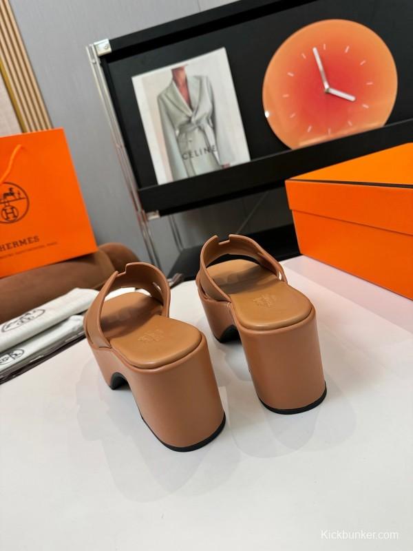 Brand Classic Platform Wedge Sandals with Waterproof Base - LY00