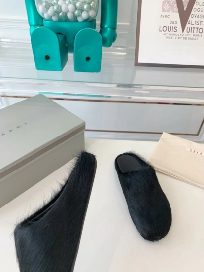 Marni 2025/SS Mule Shoes with Pony Hair - LY00