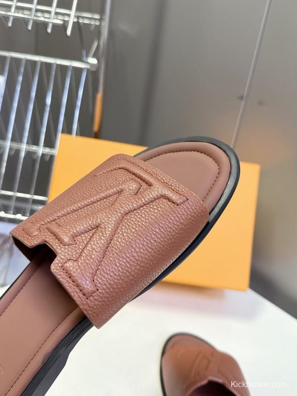 Louis Vuitton Venice Series Sandals with Monogram Embossing and Adjustable Strap - KFY00220