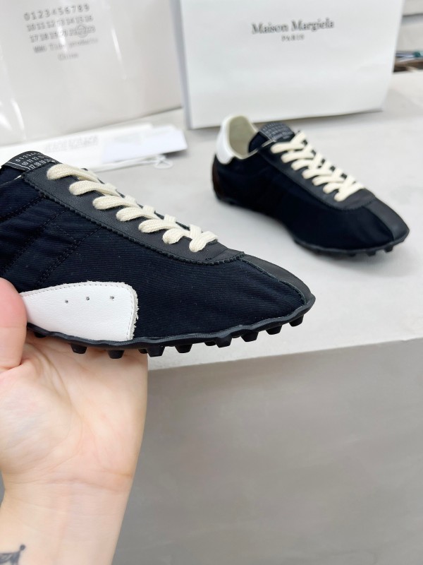 Maison Margiela Couple Sports Casual Shoes - AS00240