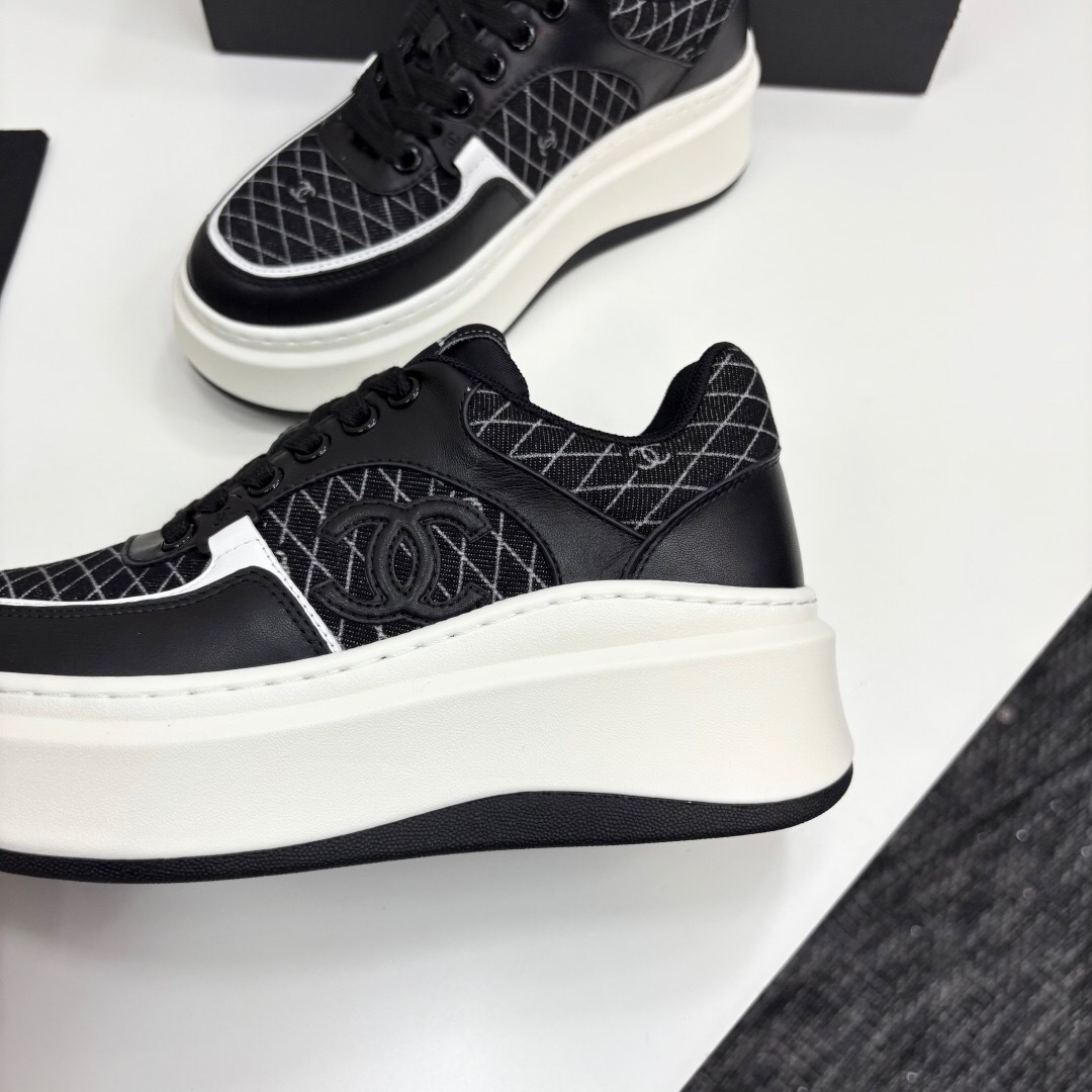 Chanel 2025 SS Panda Casual Sneakers - LY00340