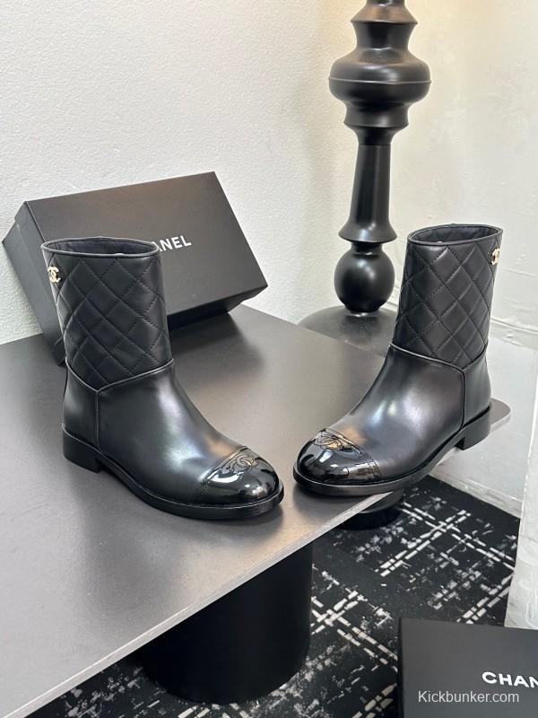 Chanel 2025/SS Short Boots Essential Fall Winter Item - LY00420