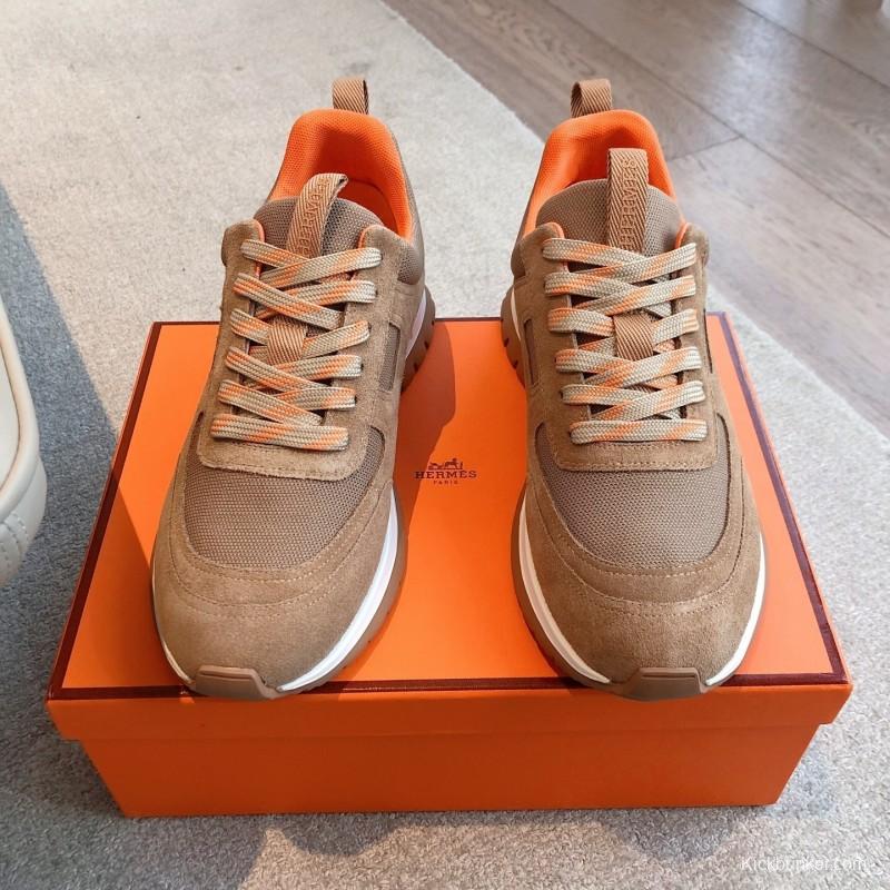 H Boot-Type Spring 2025 Early Collection Classic Chelsea Boots with British Color Blocking - AS00380