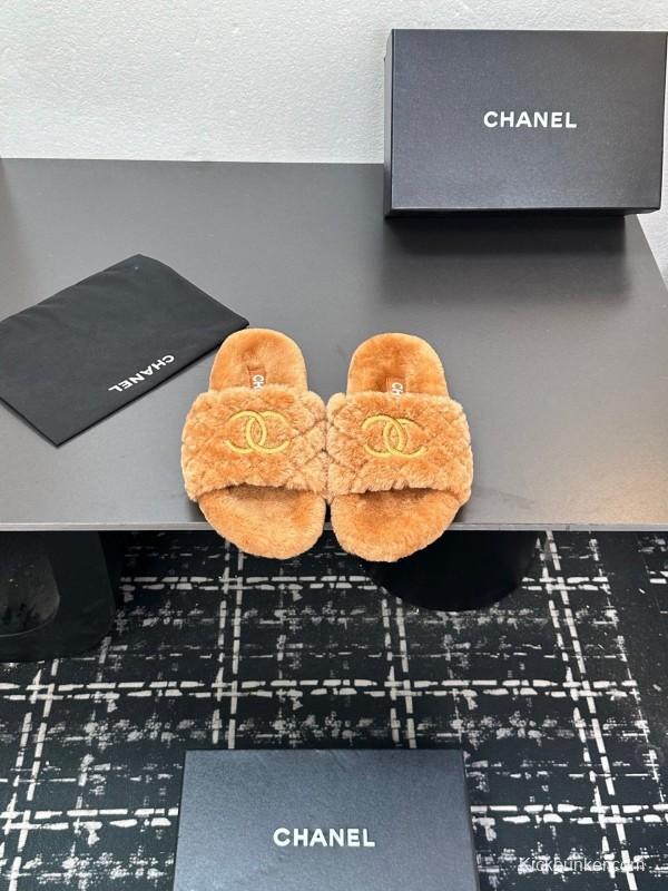 Chanel 2025 SS Fluffy Slippers with Wool Upper and Rubber Sole - LY00250