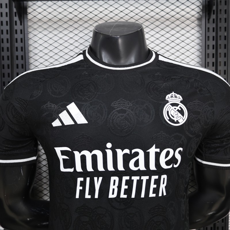 25/26 Player Version Real Madrid Black with Subtle Crest Pattern Jersey
