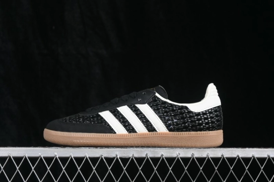 Adidas Samba OG Classic Sneakers with Retro Design - HQ9282